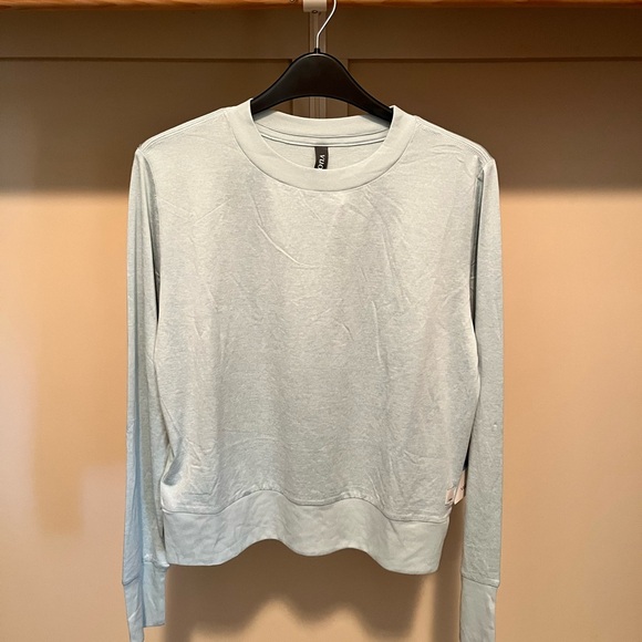 Vuori Tops - Vuori Daydream Crew in Spearmint Heather